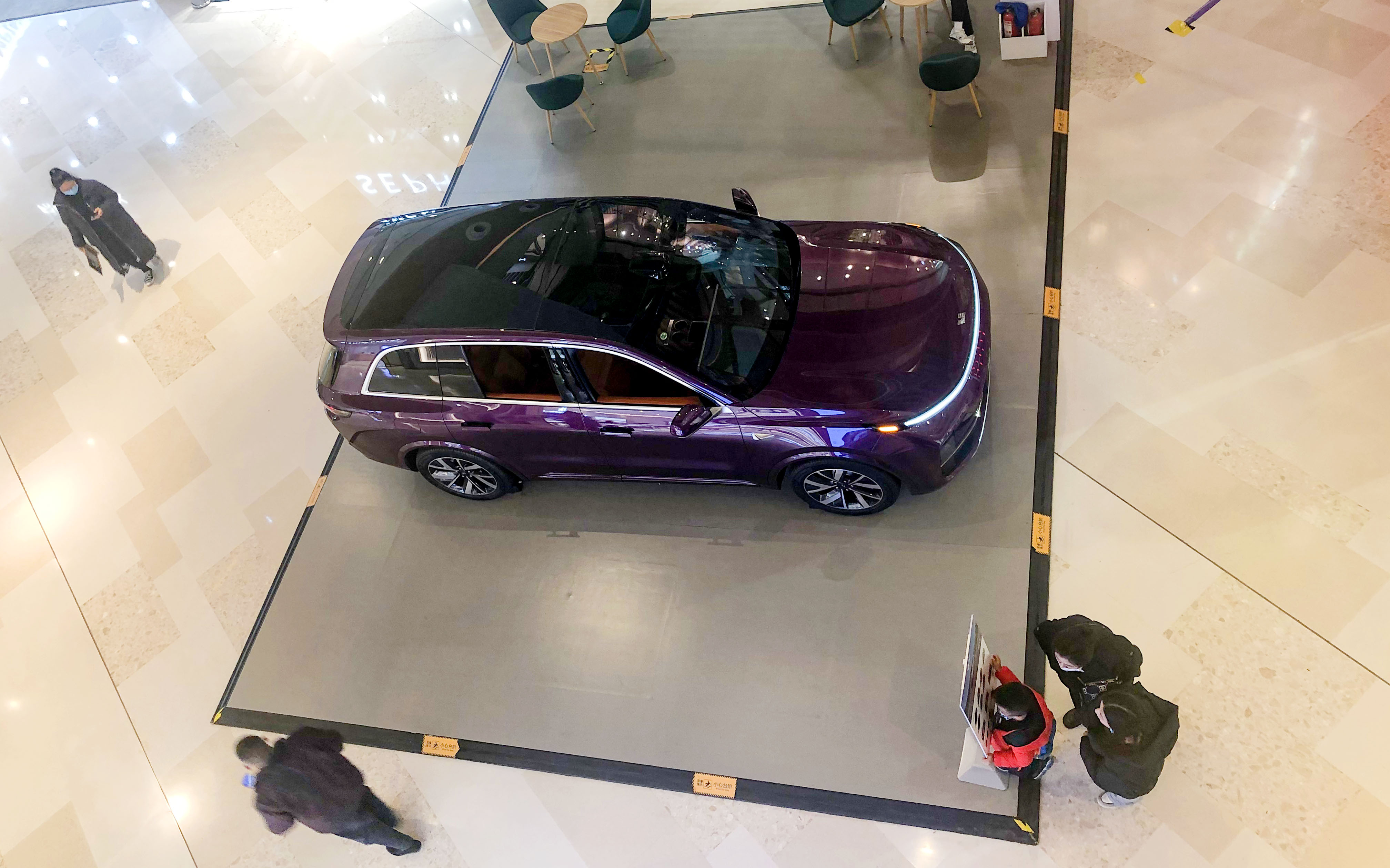理想汽车  X   深圳南山来福士广场  